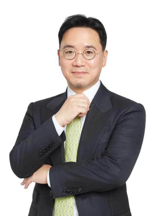 Hoyon Hwang leadership profile